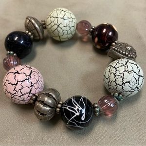 Bead bracelet in Pinks, Silver, Black, white